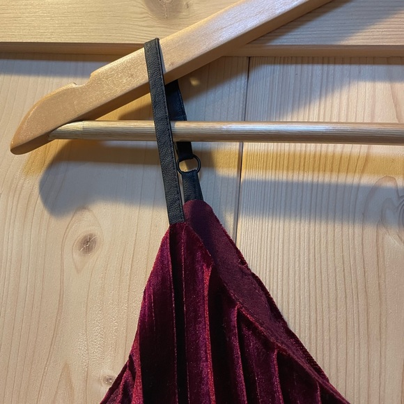 Tart maroon Velvet Spaghetti strap camisole tank | XSmall - Picture 3 of 7